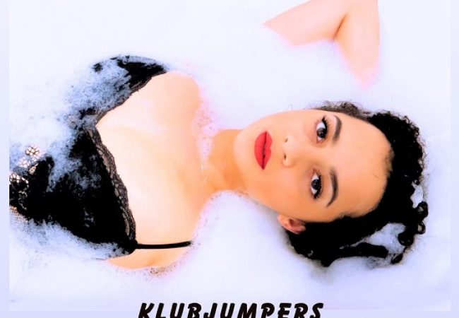 KlubJumpers-Tayah-Ettienne-Young-Beautiful-cover.jpg